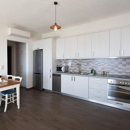 Bay View Guesthouses Kalamata Dış mekan fotoğraf