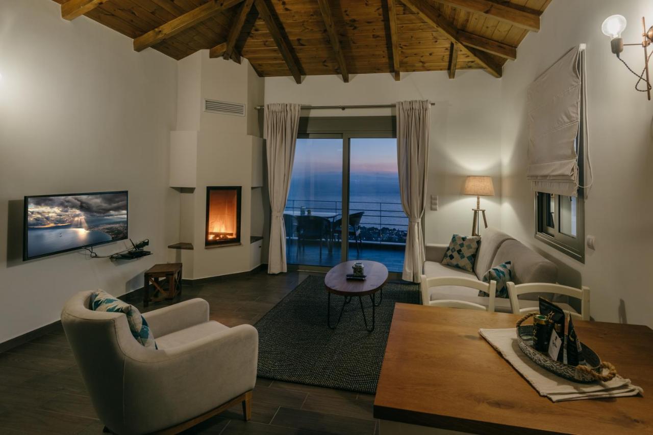 Bay View Guesthouses Kalamata Dış mekan fotoğraf