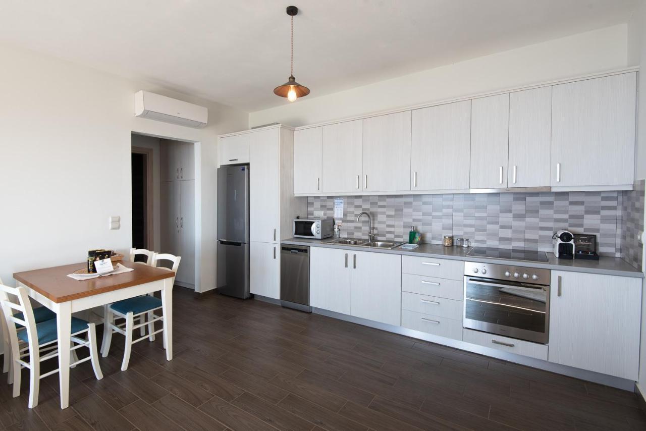 Bay View Guesthouses Kalamata Dış mekan fotoğraf