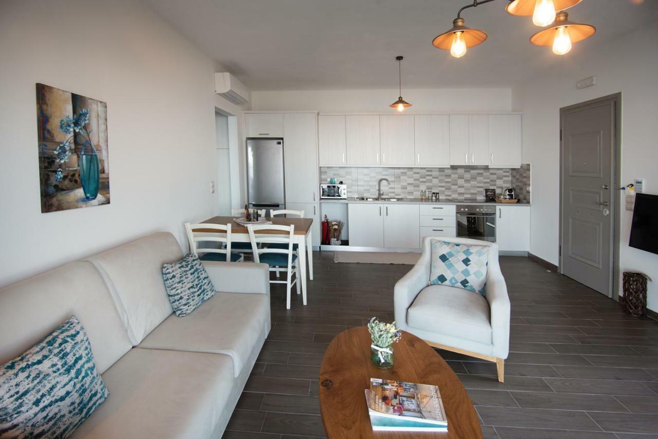 Bay View Guesthouses Kalamata Dış mekan fotoğraf
