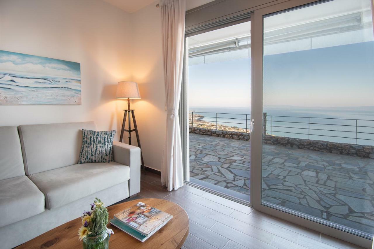 Bay View Guesthouses Kalamata Dış mekan fotoğraf